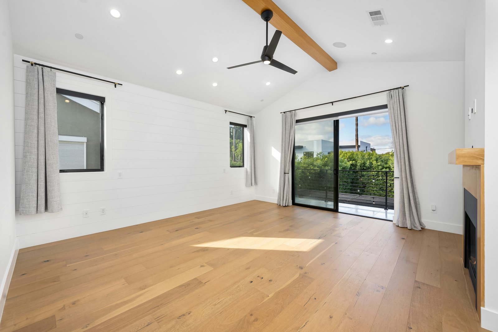 Salón renovado en Les Corts